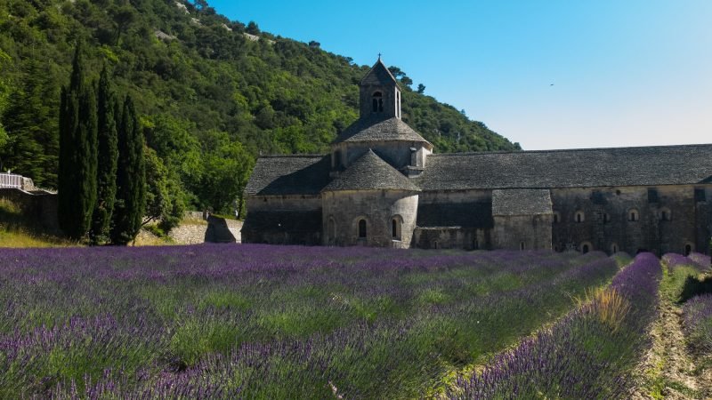Provence Villages - abbaye de senanque