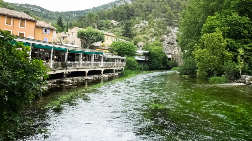 Fountaine de Vaucluse - Villages in Provence