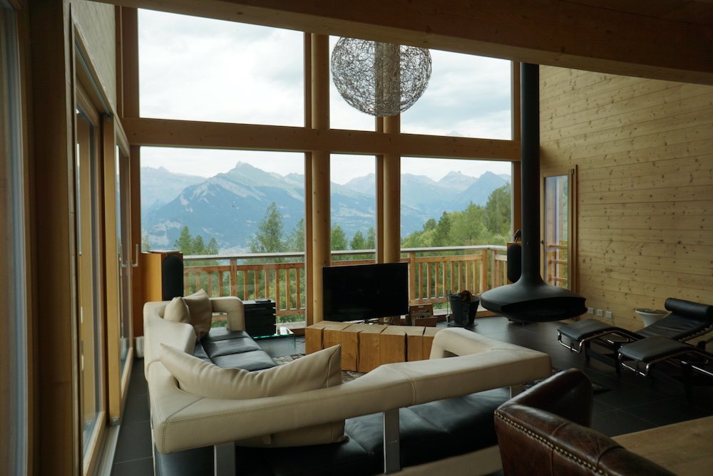 Beautiful nendaz chalet with a huge couch and alps views