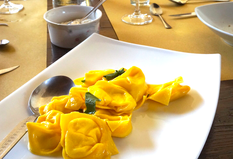 Tortelloni with sage and butter