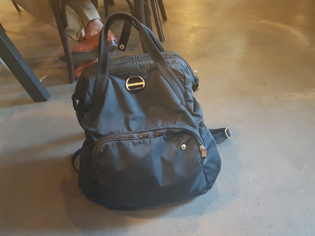 personal item bag with wheels