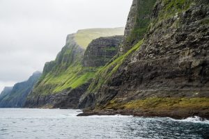 A Spectacular Boat Tour Through the Vestmanna Bird Cliffs
