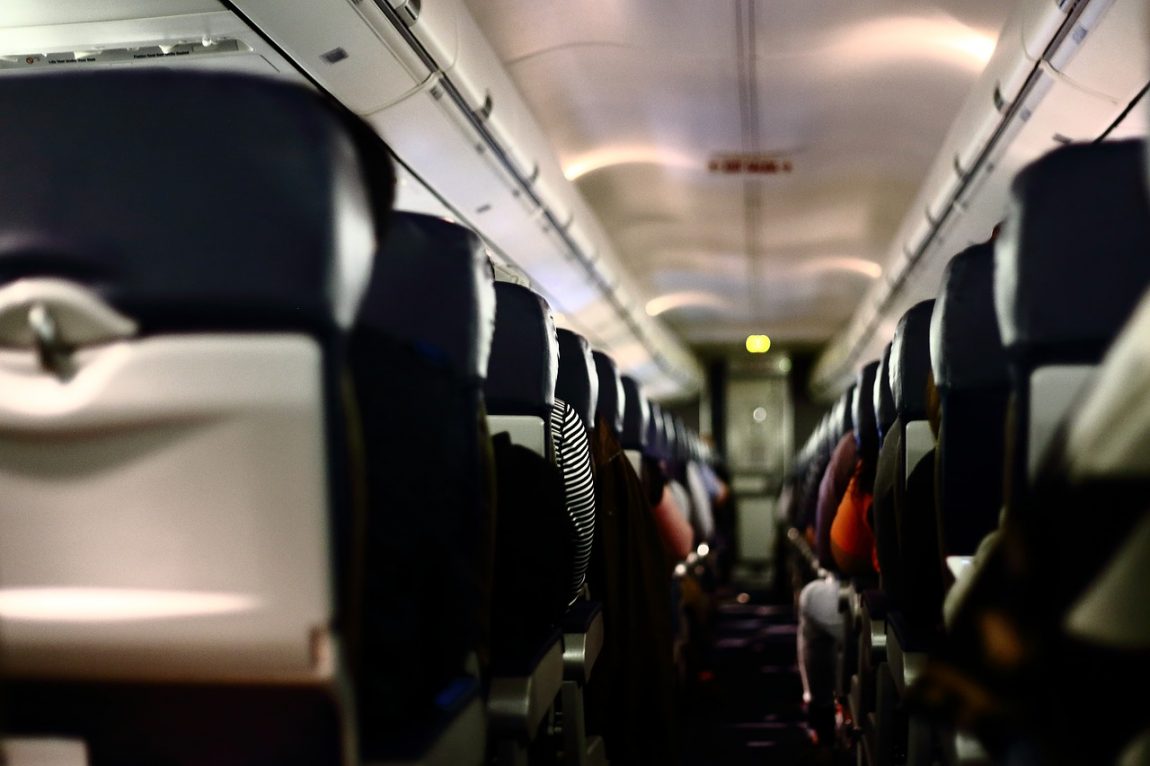 bag to fit under airplane seat