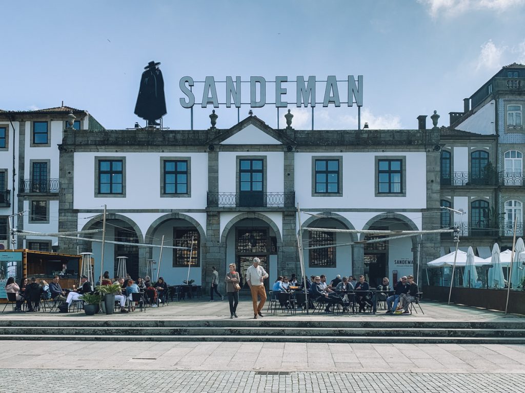 one of the port houses in the downtown area of vila nova de gaia, the famous sandeman cellar