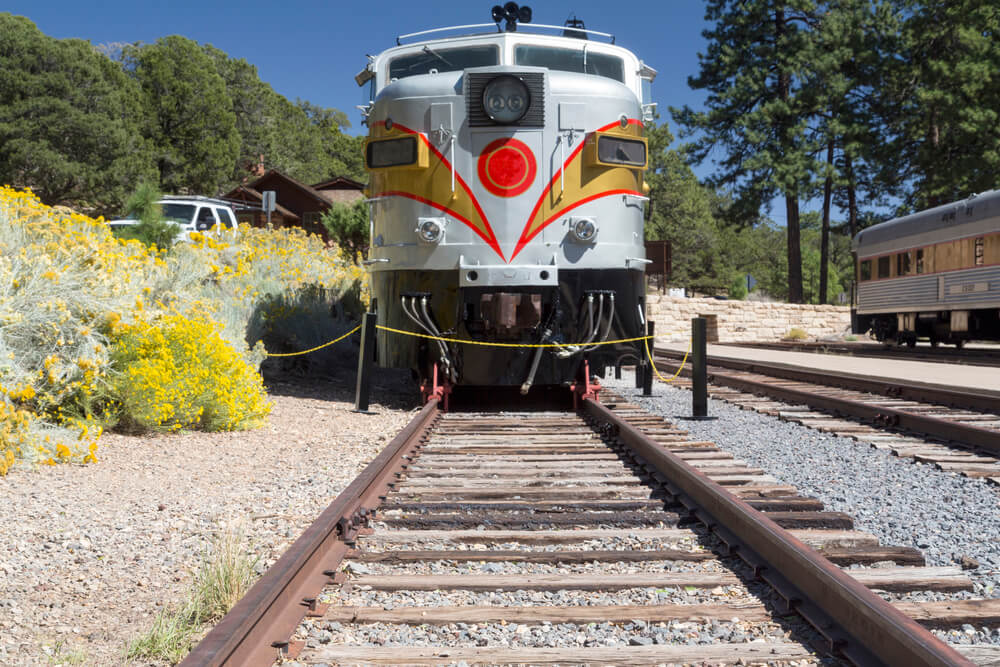 the historic grand canyon train from a straight-on angle