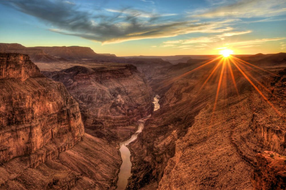 Sunburst at sunset at Toroweap Lookout at Grand Canyon National Park, Arizona
