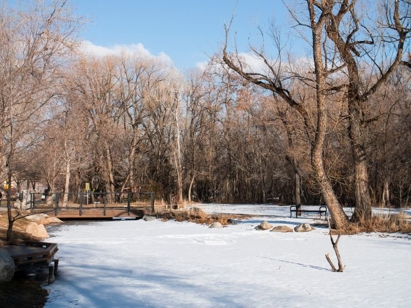 the landscapes around boulder creek in winter: a great place for a winter walk 