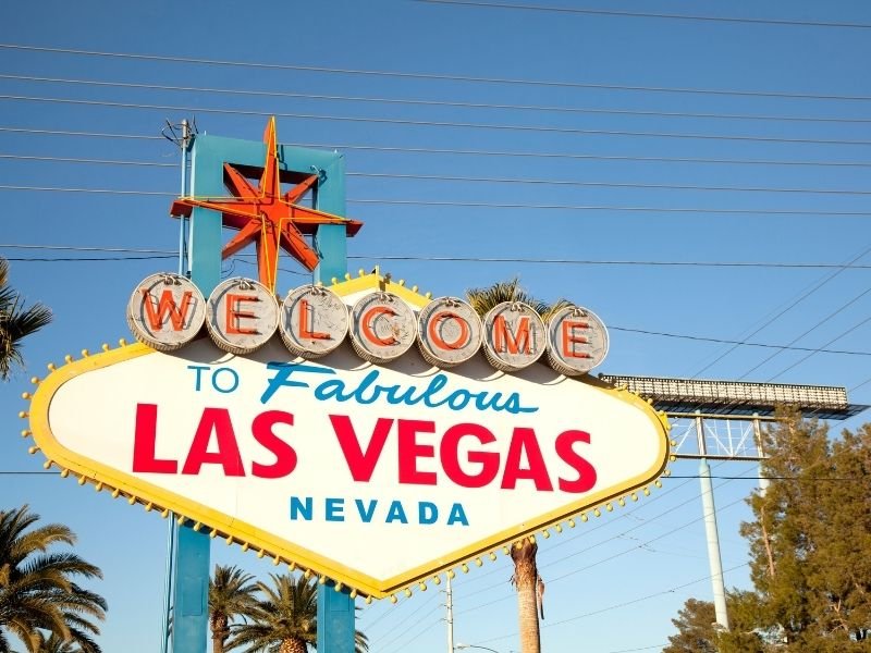 Retro-fabulous sign that reads "welcome to fabulous las vegas nevada" on a sunny day