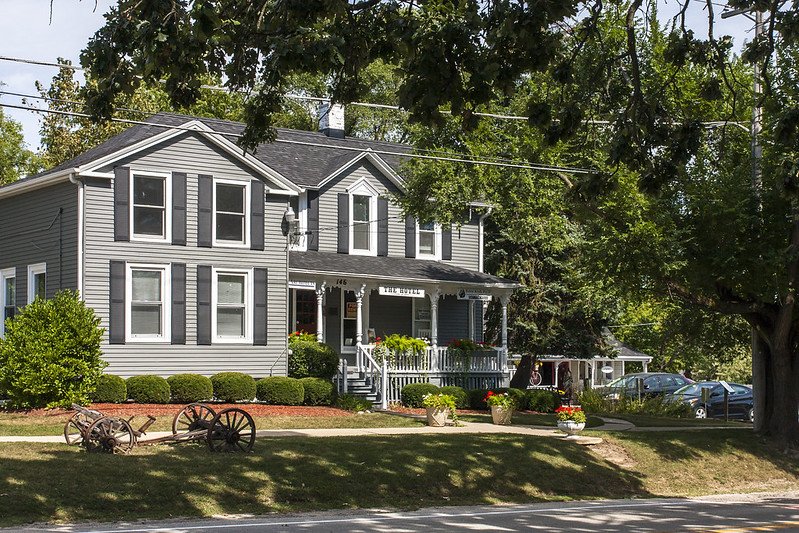 a historic b&b in long grove that says 'the hotel' 