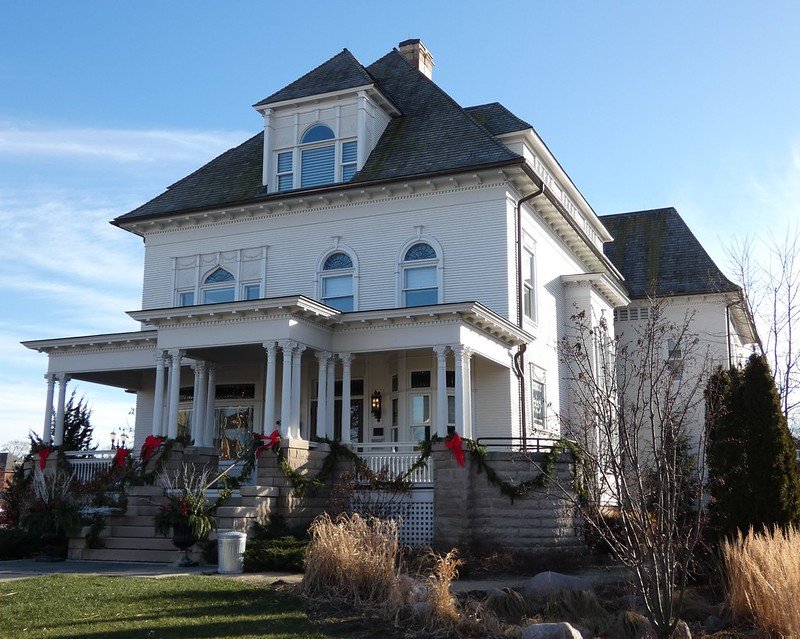 the famous barrington's white mansion where many events take place in this charming small town in illinois