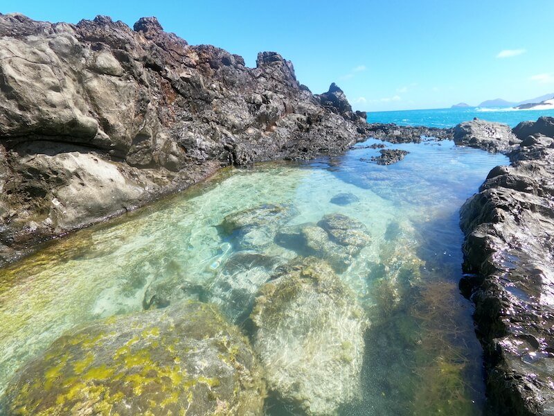 the natural water bath on moke nui