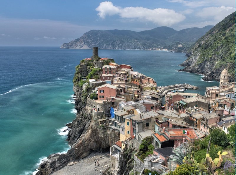 hiking to vernazza town in cinque terre