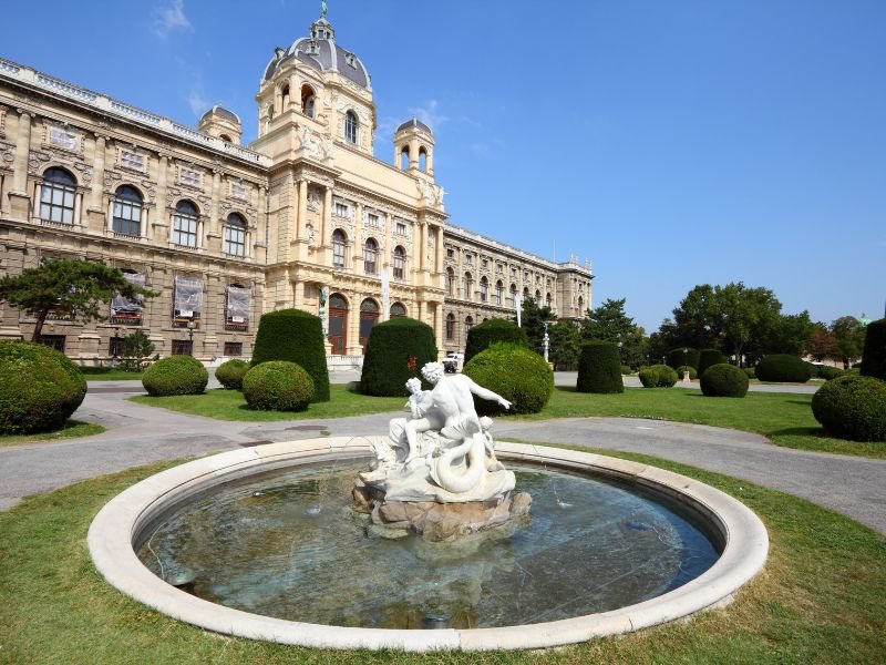 fountain in front of the natural history museum in vienna