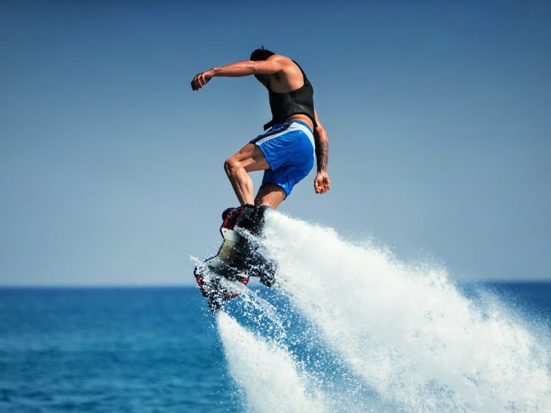 Water sports in Dubai: Where to go and what to do