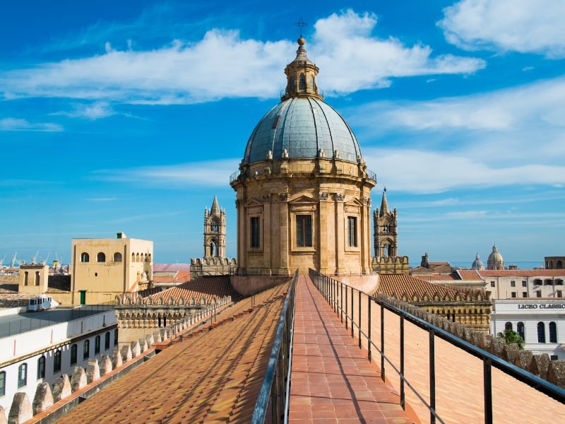 the walkway on the rooftop of the palermo cathedral