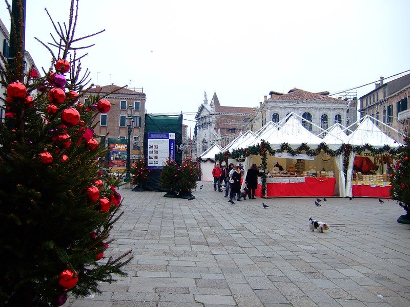 winter in venice travel set