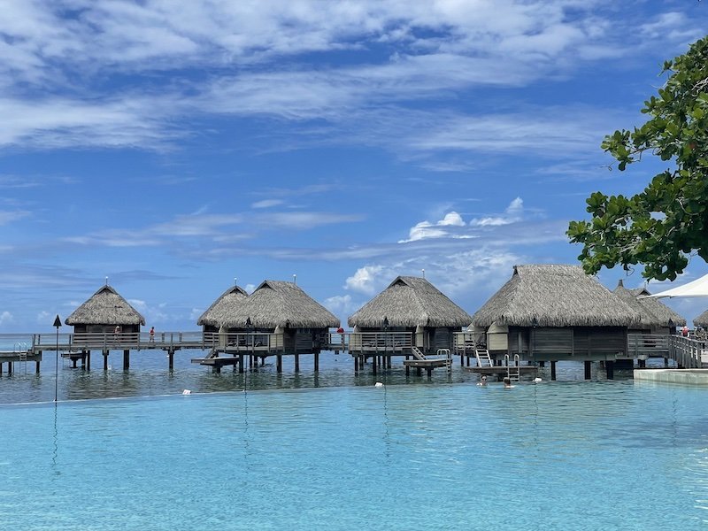 Bungalow pilotis - Picture of Hotel Kia Ora Resort & Spa, Rangiroa -  Tripadvisor