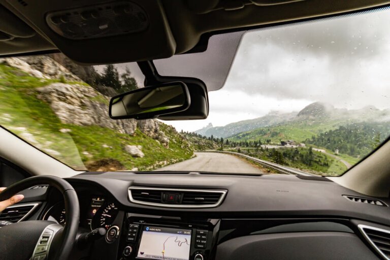 Renting a Car in Italy in 6 Steps (+7 Key Driving Tips!)