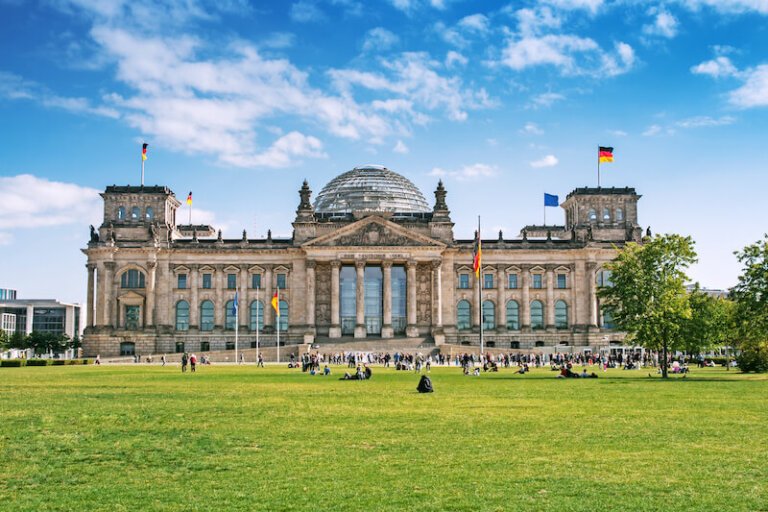 Berlin Itinerary: 4 Days to Visit Germany's Vibrant Capital [2023 ...