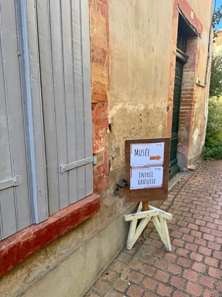Sign for a small local history museum in Samatan France