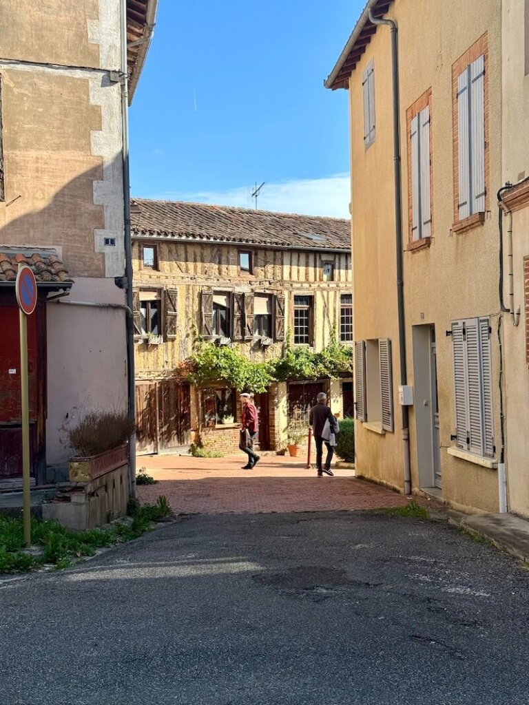 Town square in Samatan France with a lovely atmosphere and houses