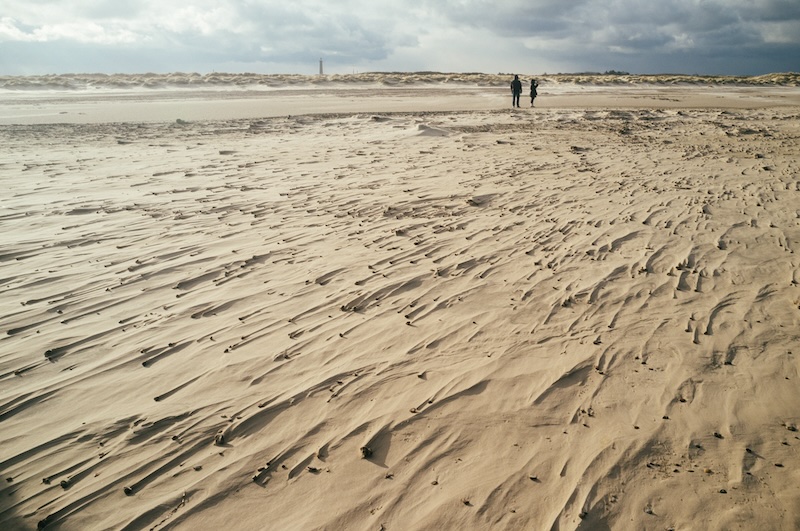 Stones that make unique streaks on the sand