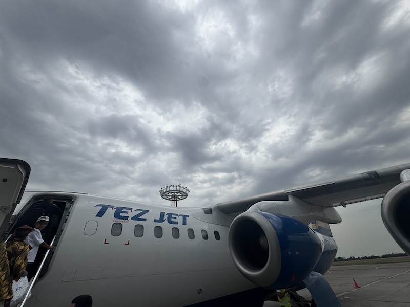 Tezjet airplane, a Kyrgyz carrier